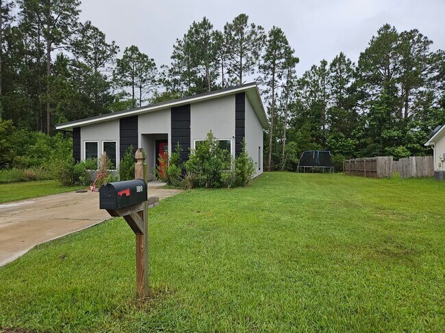 Building Photo - 135 Aidan Ct