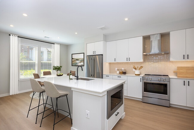 Building Photo - Avalon Brier Creek