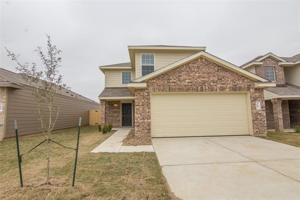 Primary Photo - 2085 Oakwood Forest Dr