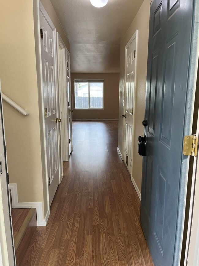 Foto del edificio - 278 E Elwood Ln