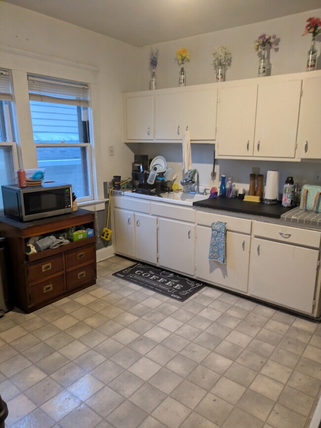 Foto del edificio - 3448 N Newhall St