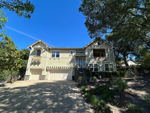 Building Photo - 8732 Wild Iris Dr