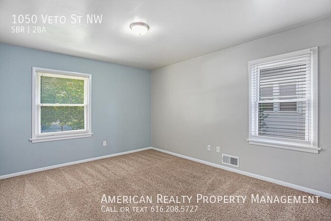 Foto del edificio - 1050 Veto St NW