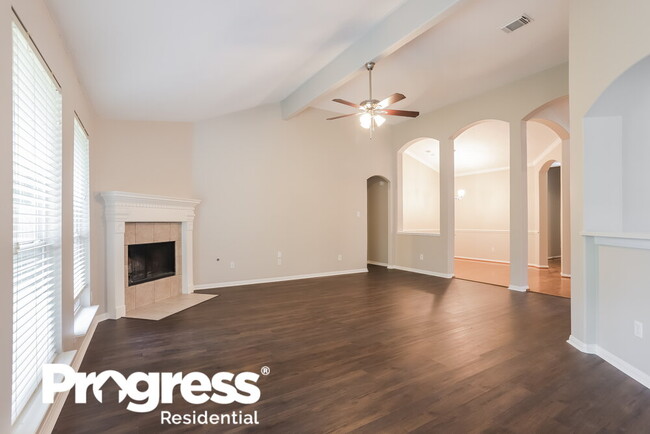 Building Photo - 30 Shimmer Pond Pl