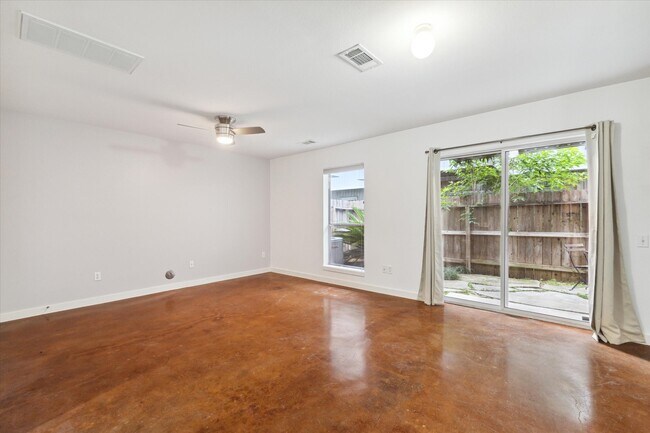 Foto del edificio - 6947 Ardmore St