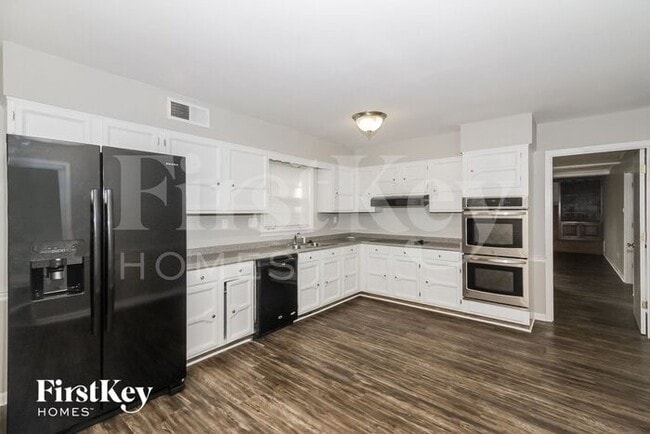 Foto del edificio - 6763 Caledon Cove
