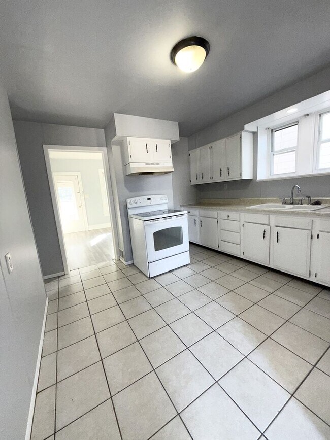 Foto del edificio - 1409-1409 1/2 18th Ave