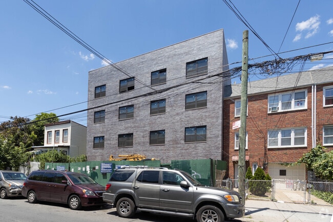 Building Photo - 102-09-102-11 37th Ave