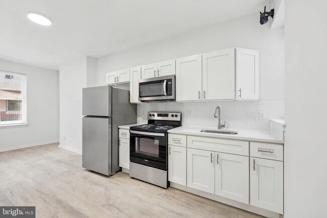 Foto del edificio - 2821 N Stillman St