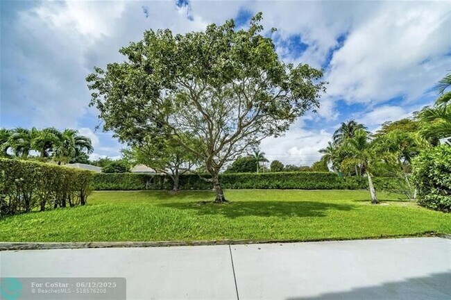 Foto del edificio - 7803 NW 70th Ave