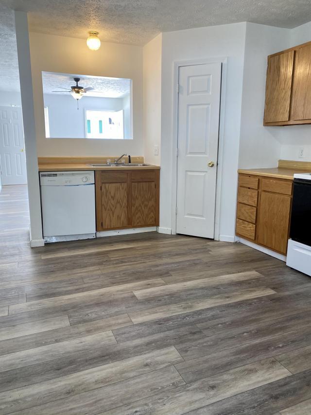 Building Photo - 2 bedroom in ona WV 25545