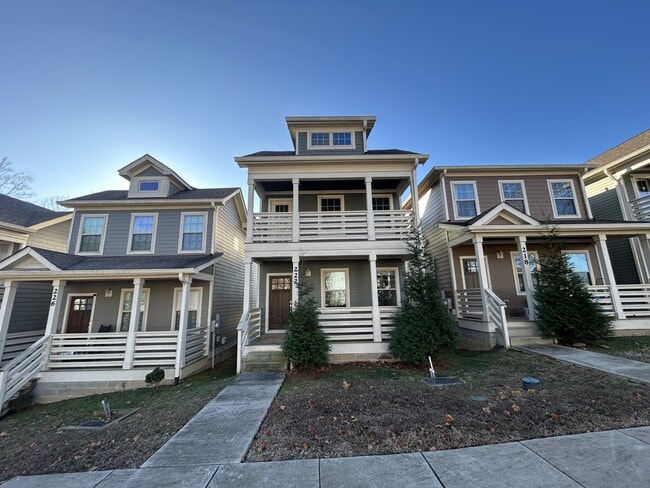 Photo - 222 Jasmine Row House