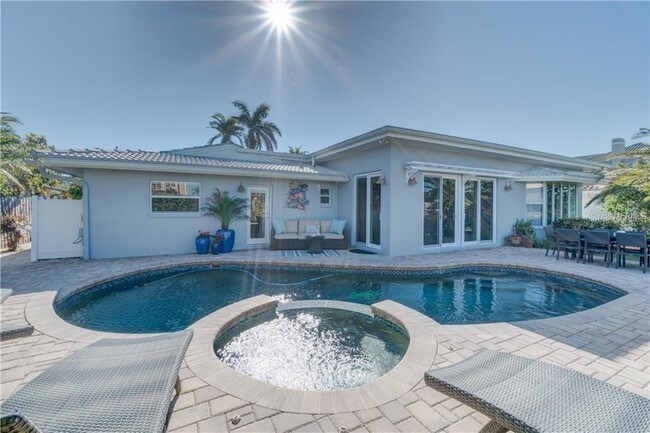 Building Photo - 68 Windward Island