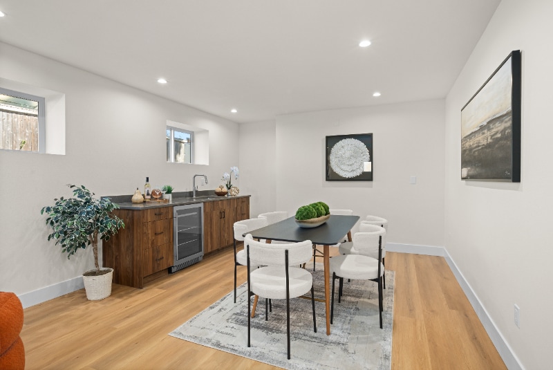 Photo - 2349 NE 127th St (Seattle, WA)