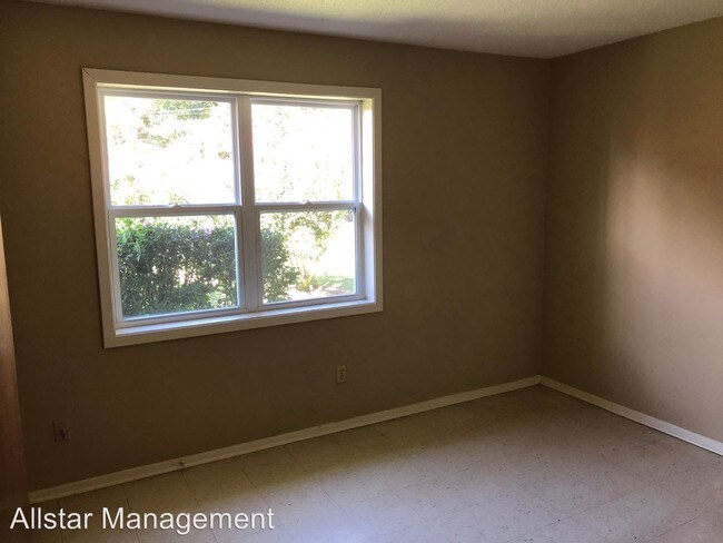 Building Photo - 3 br, 1 bath House - 101 Normandy Ave