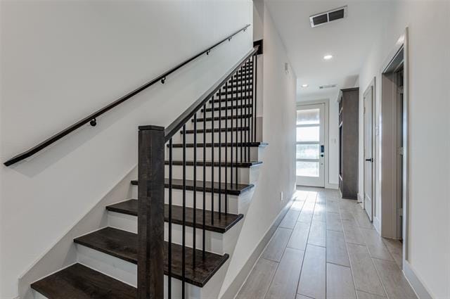 Foto del edificio - 2609 La Altura Ln