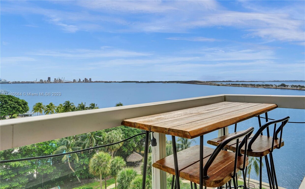 Foto principal - 2451 Brickell Ave