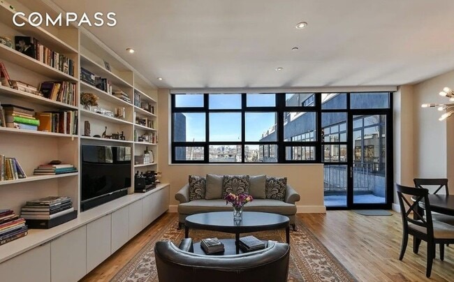 Building Photo - Stunning 2 bed 2 bath condo loft pristine home, in one of the most sought after condominiums in a...