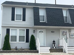 Building Photo - 5108 Ontario Dr