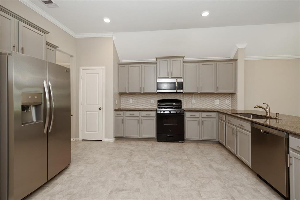 Primary Photo - 2939 Twin Cove Ct