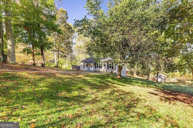 Photo - 255 Lowry St House