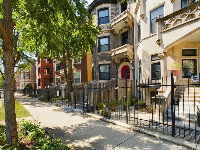 Building Photo - 4516 S King Dr