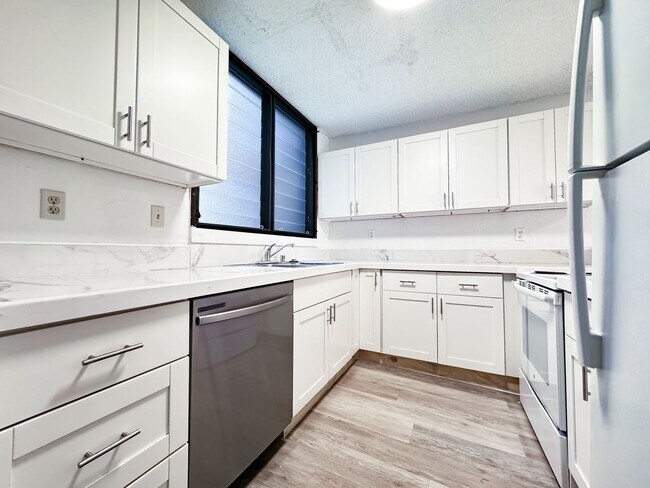 Foto del edificio - Great Kailua Condo 2/2/2