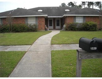 Building Photo - 1535 Richmond Dr