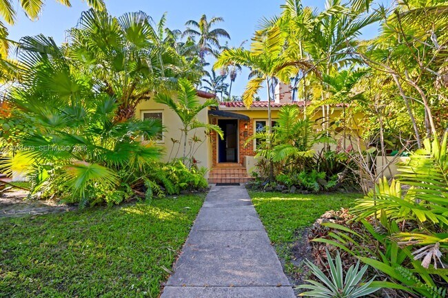 Foto del edificio - 720 NW 75th St