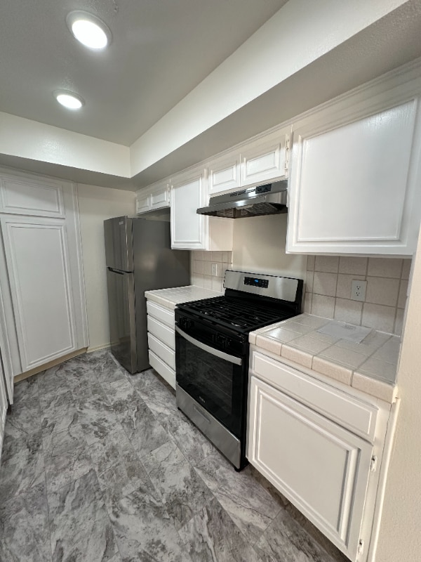 Photo - 121 S Swall Dr Apartment