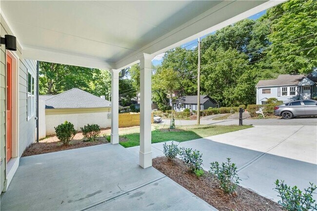 Foto del edificio - 1139 Lookout Ave NW