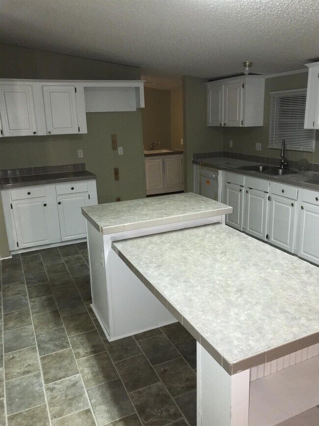 Building Photo - 10558 SC-6
