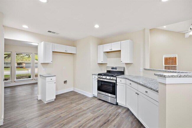 Foto del edificio - 507 Deercreek Ln