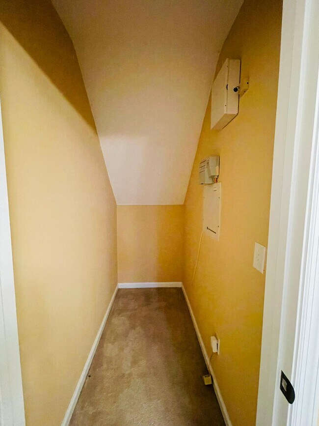 Foto del edificio - 4800 Playschool Dr