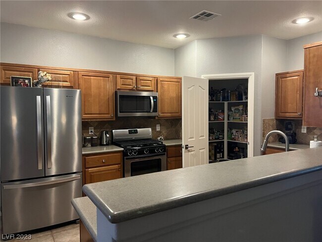 Building Photo - 1361 Spice Ridge Ct