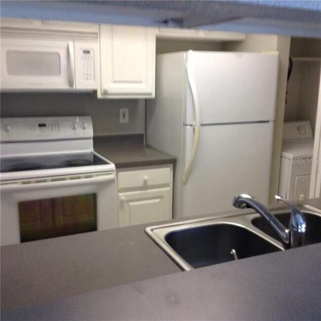 Building Photo - 3716 Idlebrook Cir