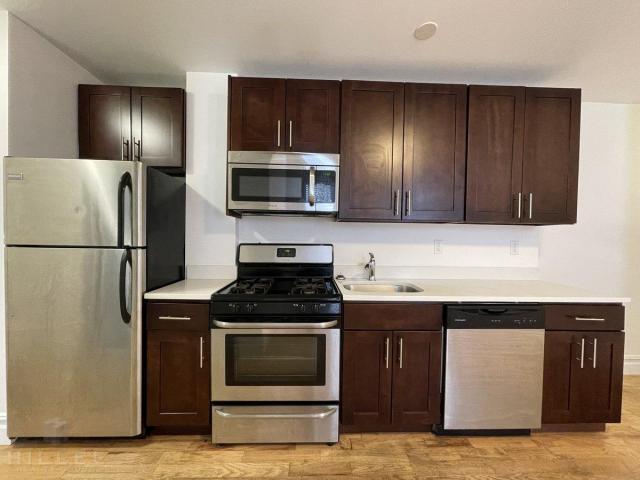 Building Photo - 2 bedroom in ASTORIA NY 11106