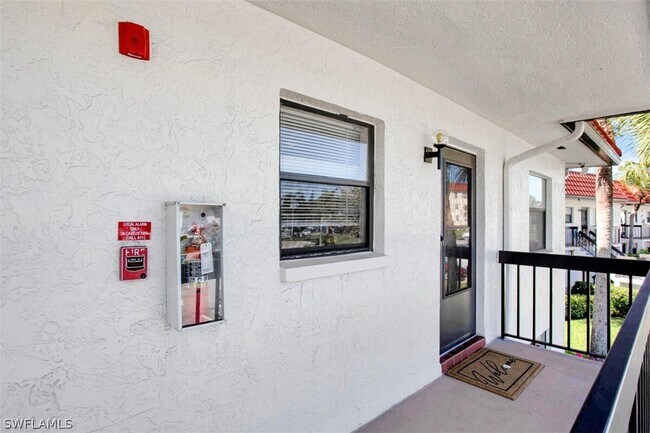 Building Photo - 4358 27th Ct SW