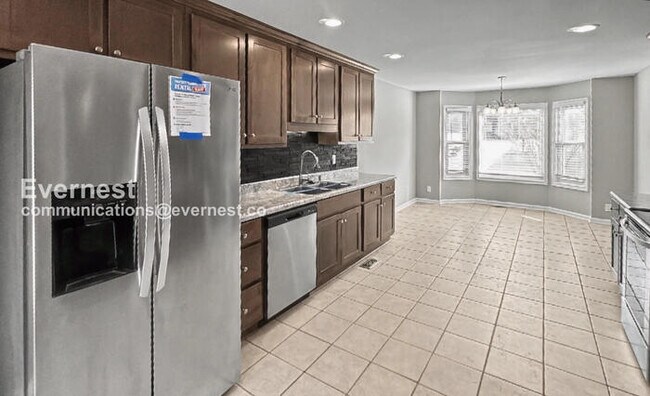 Foto del edificio - 122 Brawley Dr