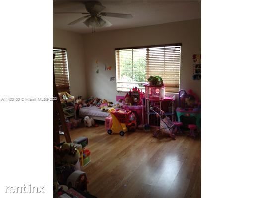 Building Photo - 3 br, 2 bath House - 1065 97th St Apt 1A