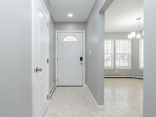 Building Photo - 78 B Ashwood Rd