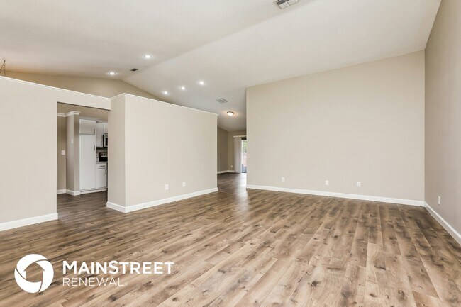Foto del edificio - 616 Charing Cross Ct
