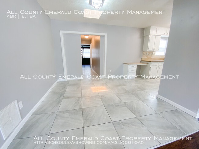 Building Photo - 521 Marlowe Dr