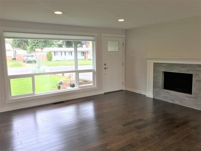 Building Photo - 3 bedroom in Renton WA 98059