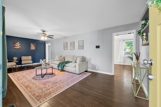 Foto del edificio - 102 Preston Dr