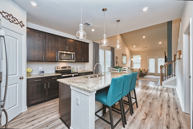 Building Photo - 3031 Duvall Dr