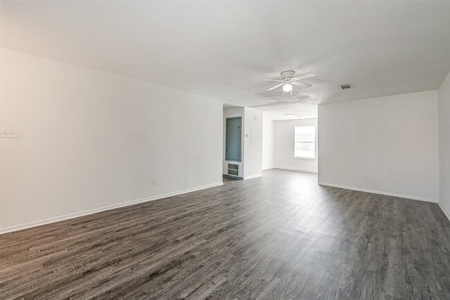 Building Photo - 3348 Scotch Moss Ln