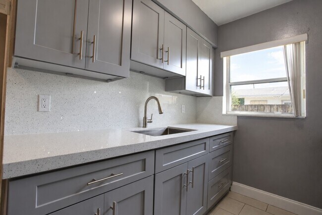 Foto del edificio - 278 SW 9th St