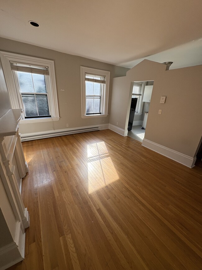 Building Photo - 53 E Springfield St