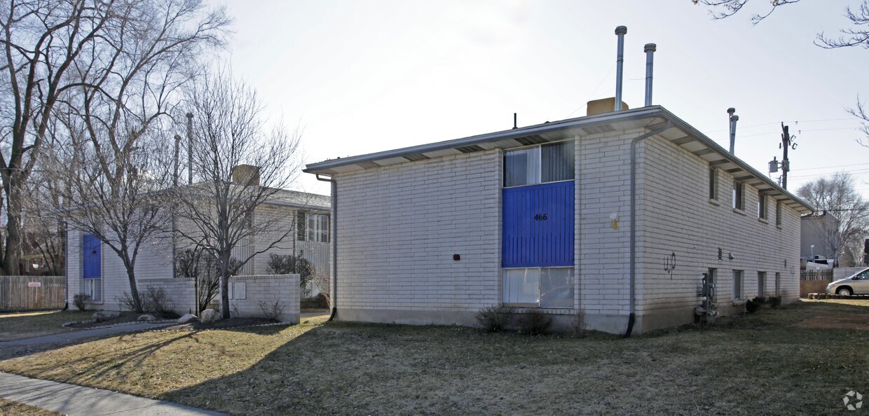 Foto del edificio - 466-468 E Woodland Ave